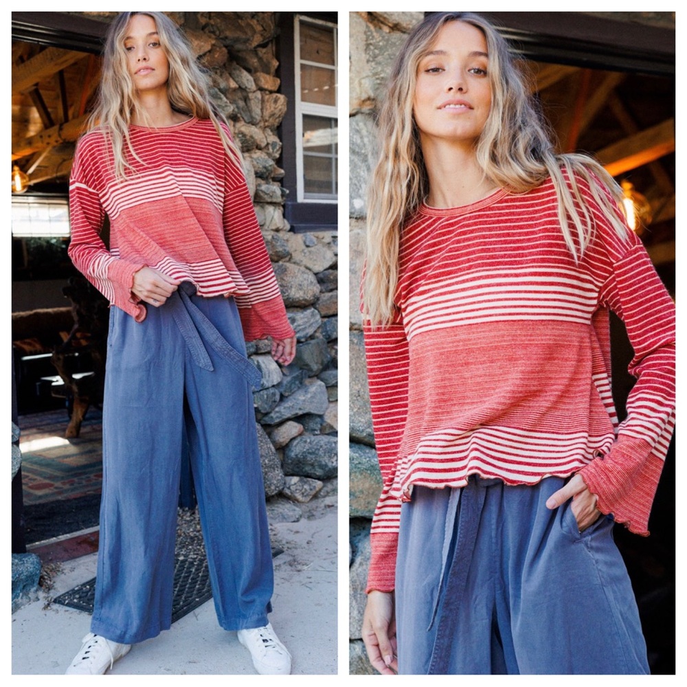 NWT Fabulous Stripe comfortable long sleeve soft Boutique item Crew-Neck Top M